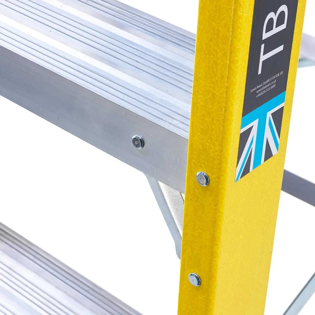 TB Davies INSUL8-S Fibreglass Professional Swingback Step Ladders Electro South West Ltd